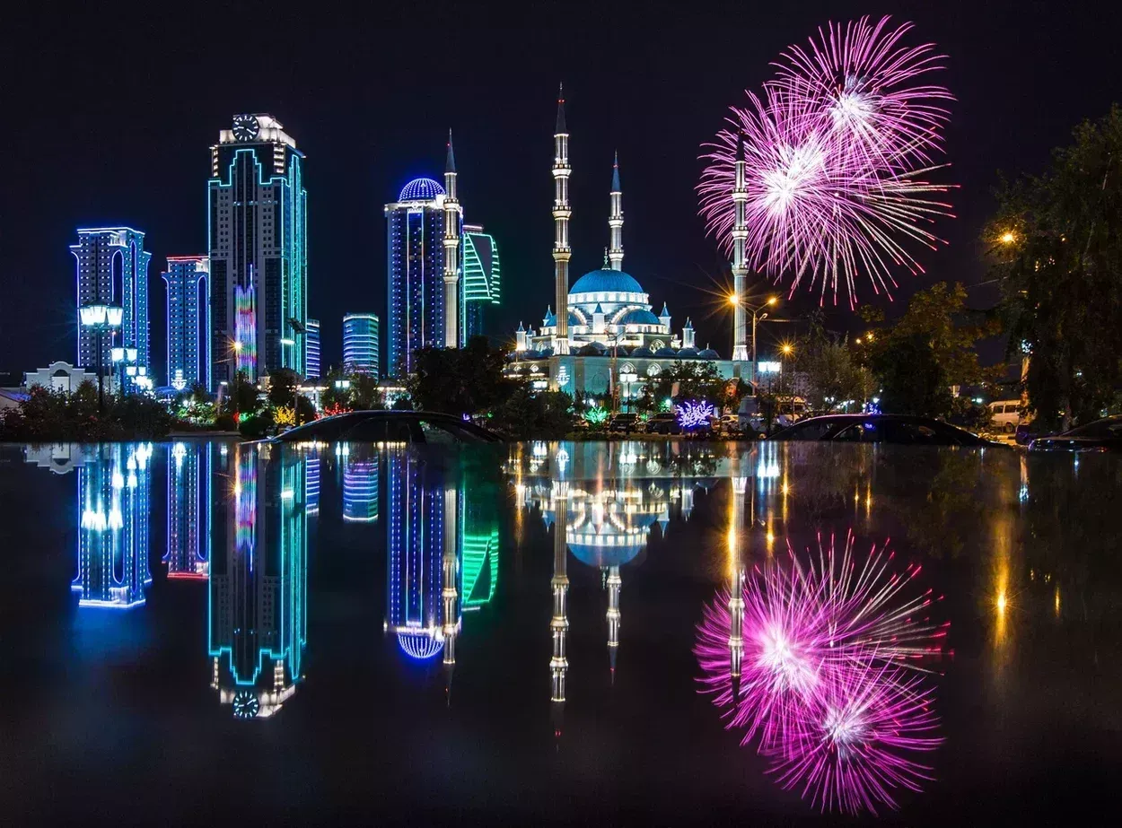 Восточная сказка в новогоднюю ночь: Центр Грозного приглашает!